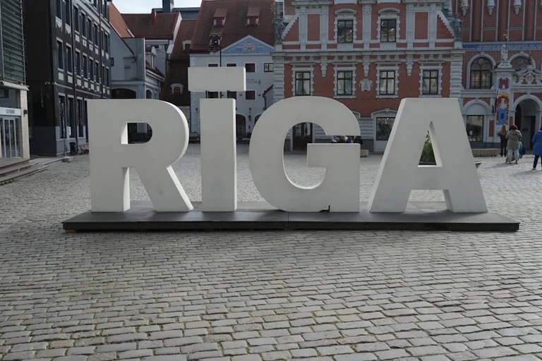 Rīga 31. augusta vakarā: trīs plāni drošam ceļam mājup