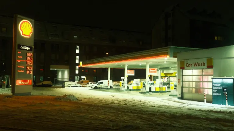 1. septembra degvielas cenas: mēneša izmaiņa nav nosakāma