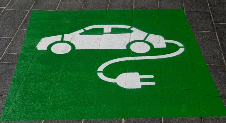 100 km brauciena izmaksas: benzīns, dīzelis vai elektroauto?