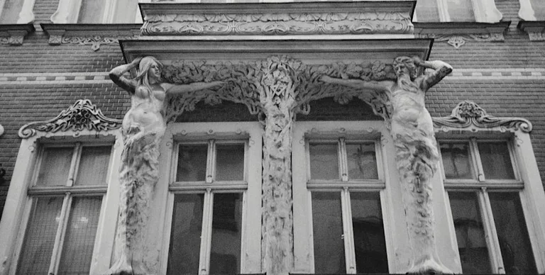 23. oktobris Latvijas vēsturē: kā pārbaudīt datuma faktus