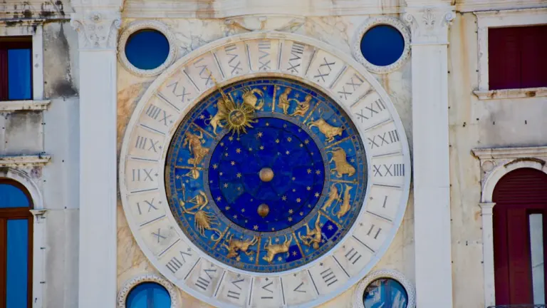 Svētdienas horoskops 2026. gada 25. oktobrim: mierīgāks ritms